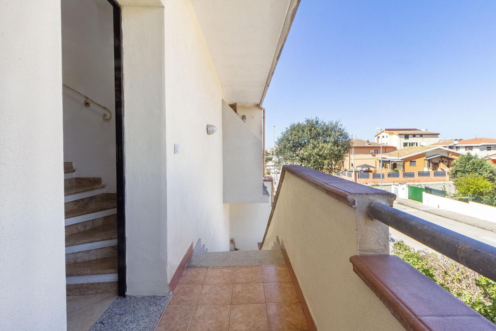 Charlotte Apartment - For Family And Groups Porto Torres Exteriör bild
